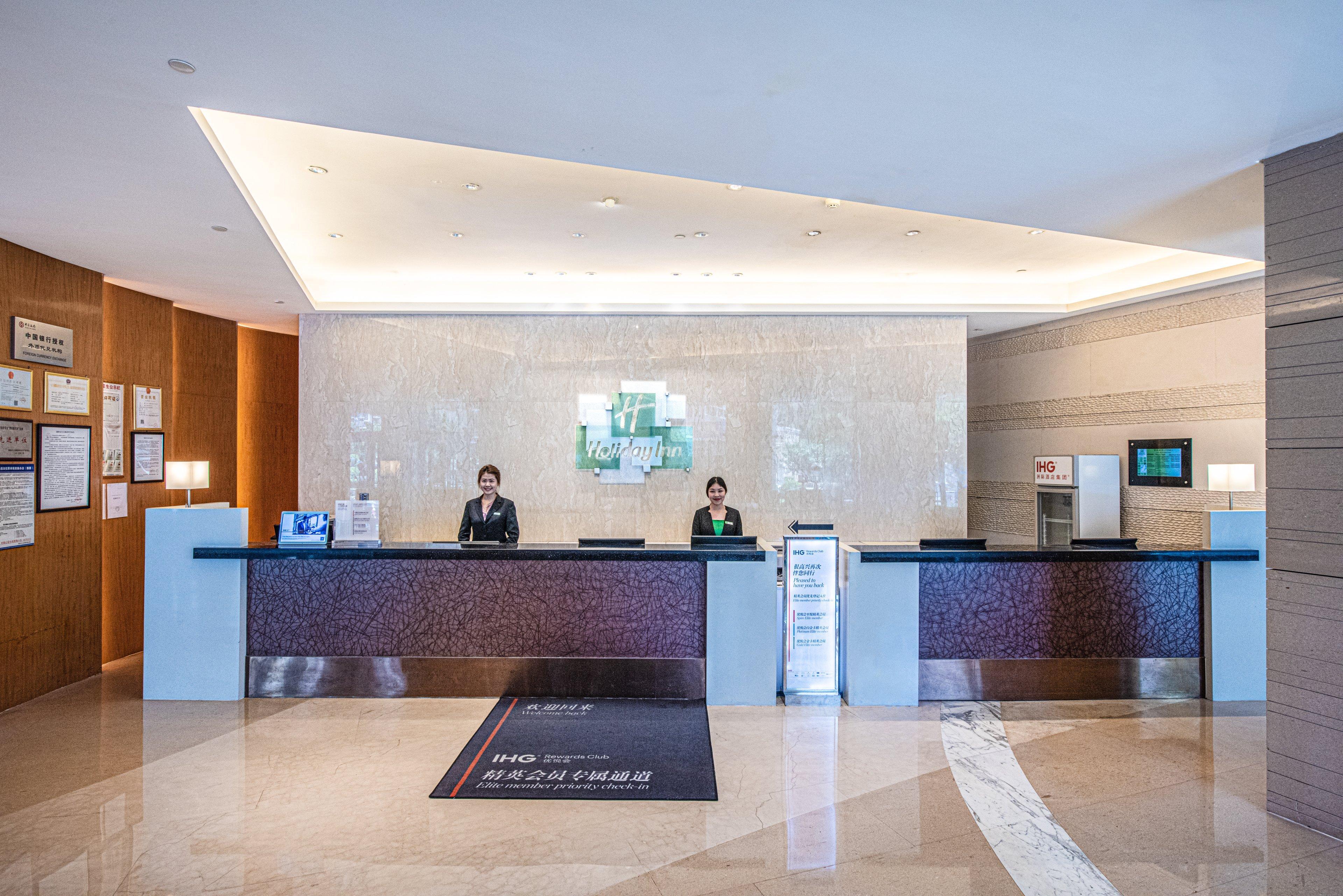 Holiday Inn Qingdao City Center, An Ihg Hotel - May 4Th Square Zewnętrze zdjęcie